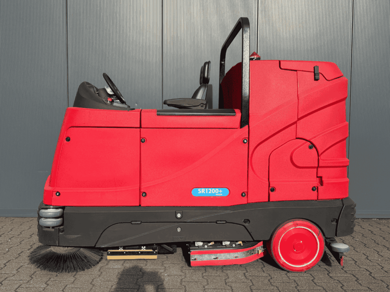 Jong gebruikt Meijer SR1200+ Schrobmachine