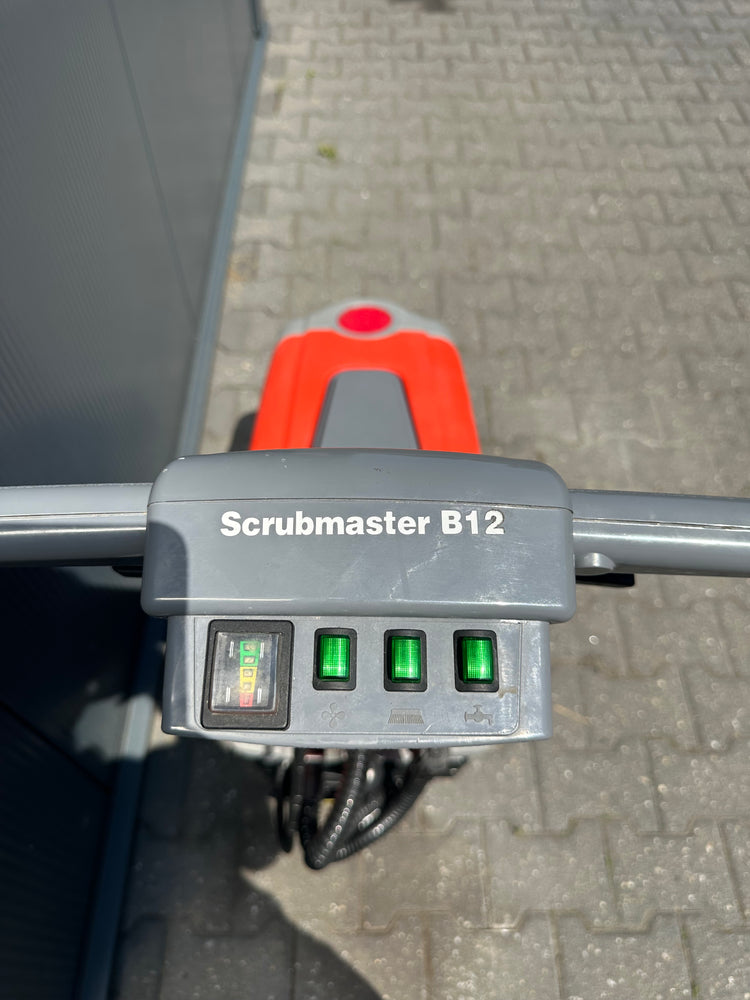 Hako B12 Schrob-/Zuigmachine – Nieuwe Accu's