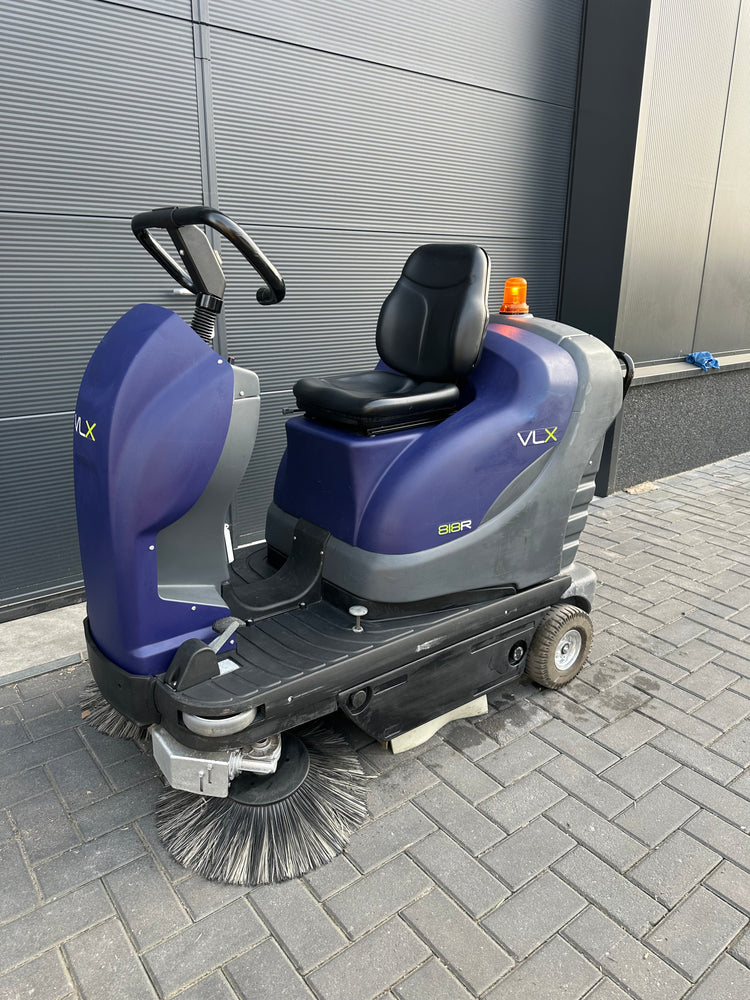 Tennant 818R veegmachine
