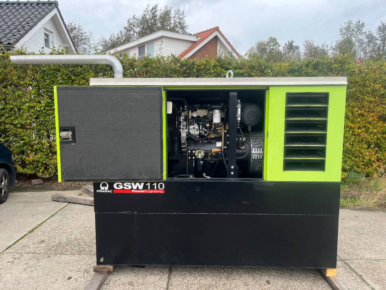 Pramac GSW 110 kVA Perkins aggregaat generatorset grote dieseltank