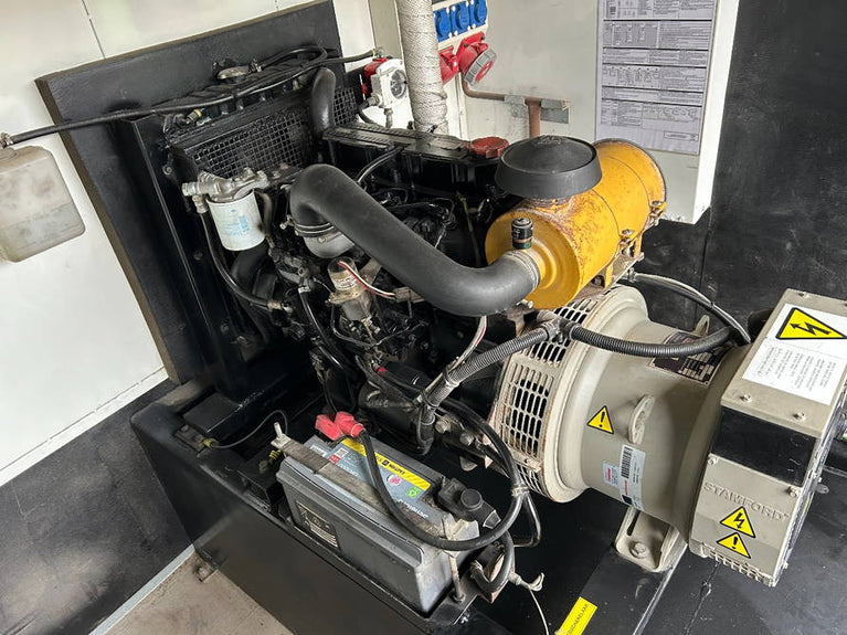 Mitsubishi 20 kVA in 8FT container aggregaat generatorset stroomgroep