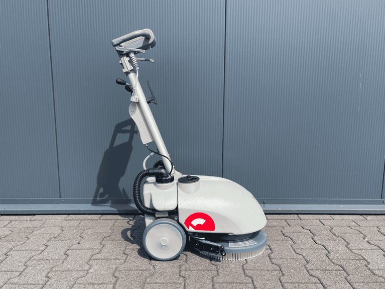 Comac Vispa 35E Schrob-/zuigmachine - Volledig Gereviseerd