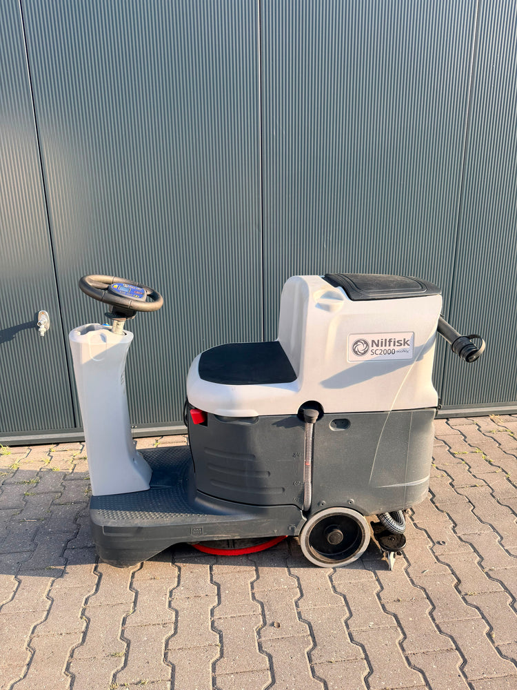 Nilfisk SC2000 Opzit Schrob-/Zuigmachine – Volledig Gereviseerd