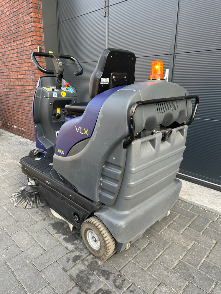 Tennant 818R veegmachine