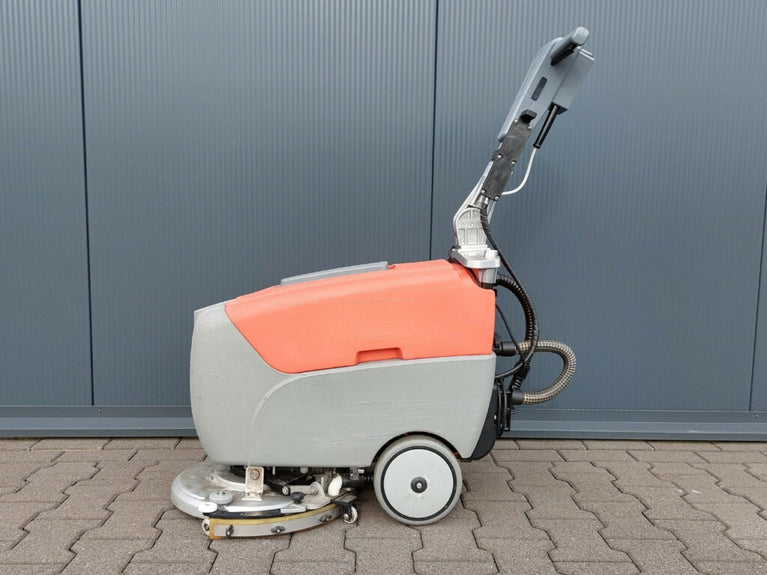 Hako Scrubmaster B12 Schrob-/Zuigmachine – Volledig Gereviseerd