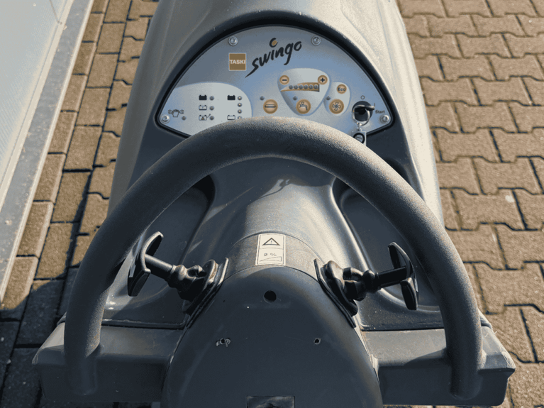 TASKI Swingo 755 B Schrob-/Zuigmachine – Volledig Gereviseerd