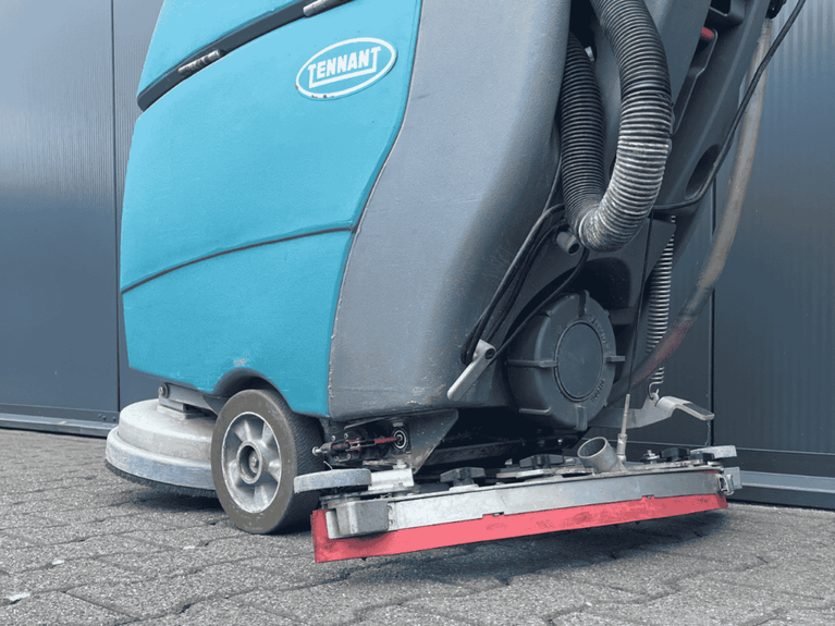 Tennant T3 Schrob-/Zuigmachine – Volledig Gereviseerd
