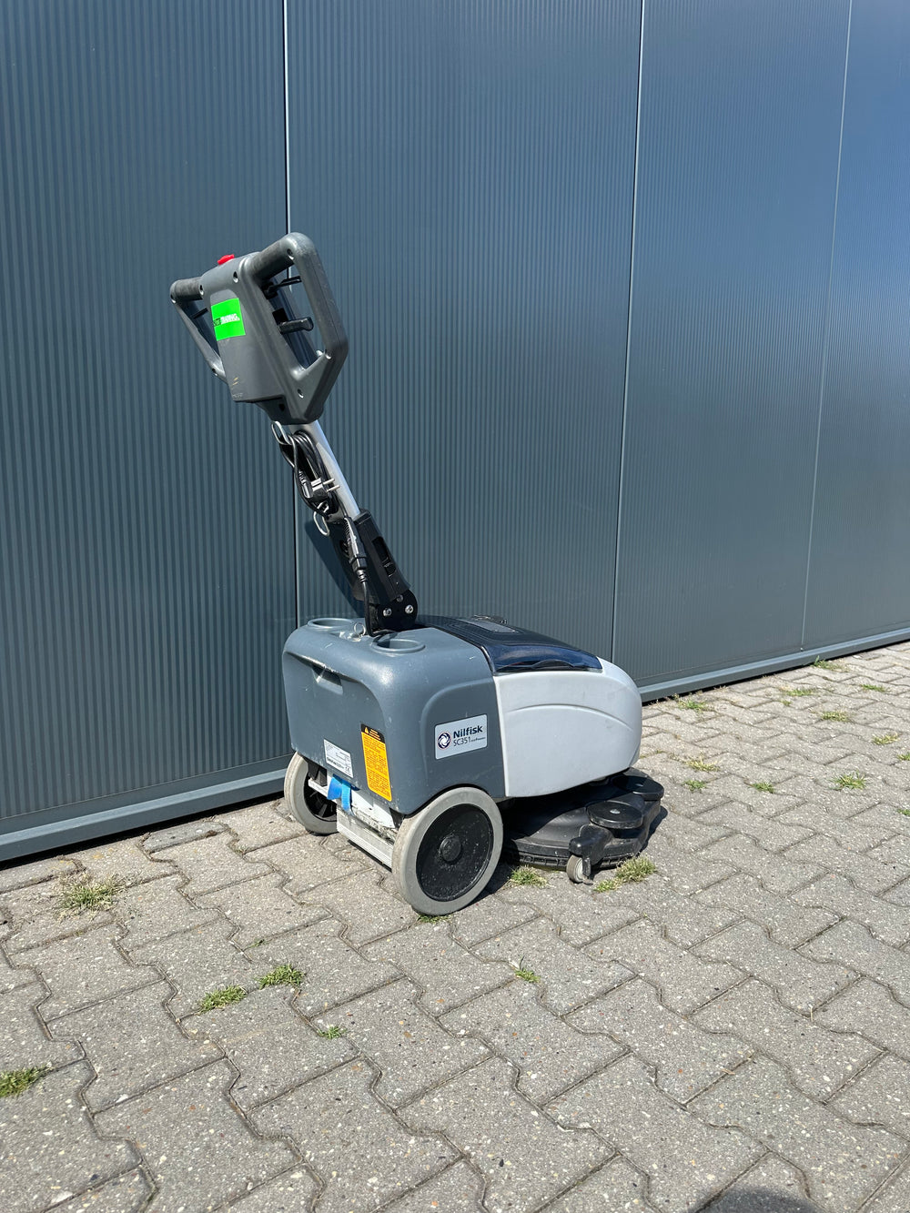 Nilfisk SC351 Schrobmachine – Volledig Gereviseerd