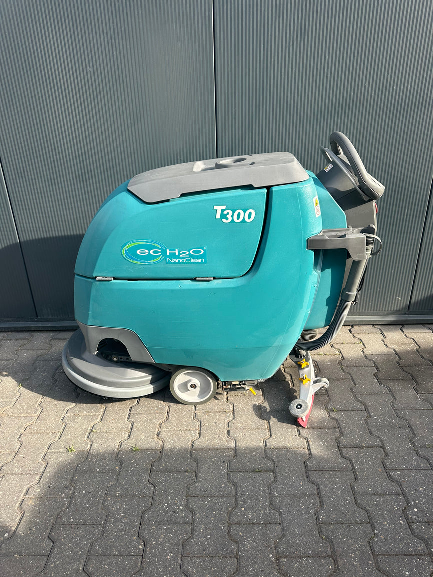 Tennant T300 Schrob-/Zuigmachine Pro-Panel – Volledig Gereviseerd