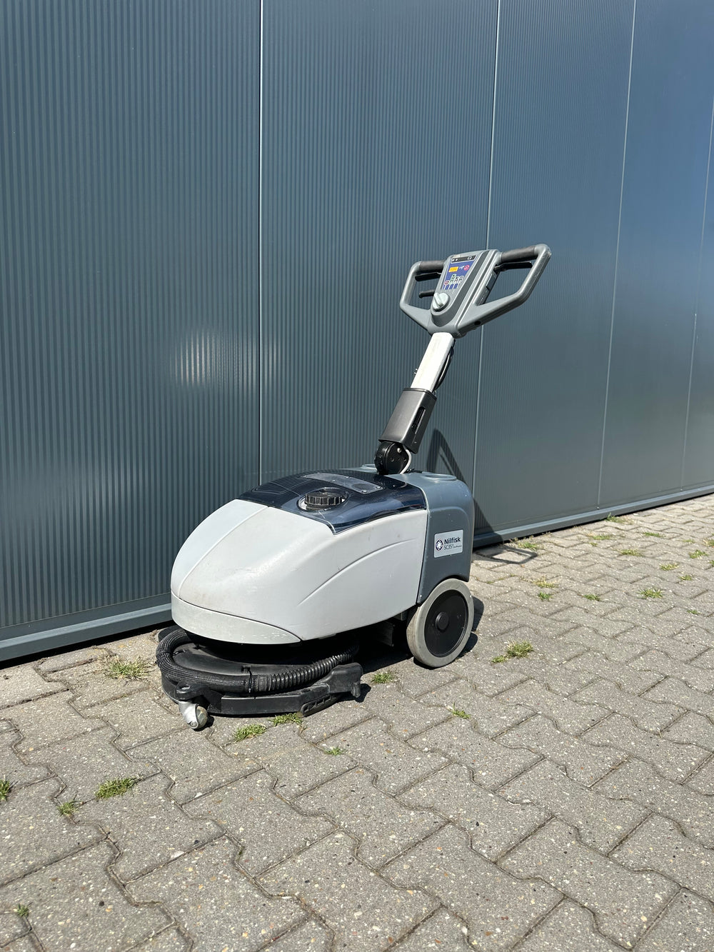 Nilfisk SC351 Schrobmachine – Volledig Gereviseerd