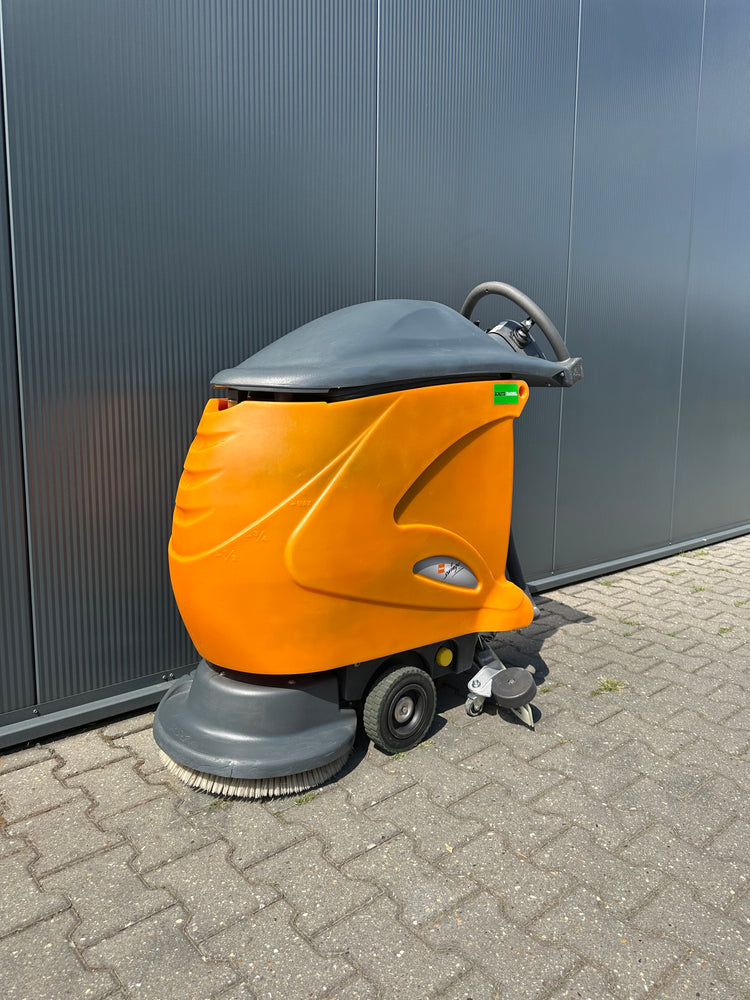 Taski Swingo 755B – Schrob-/zuigmachine volledig gereviseerd