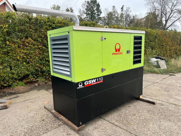 Pramac GSW 110 kVA Perkins aggregaat generatorset grote dieseltank