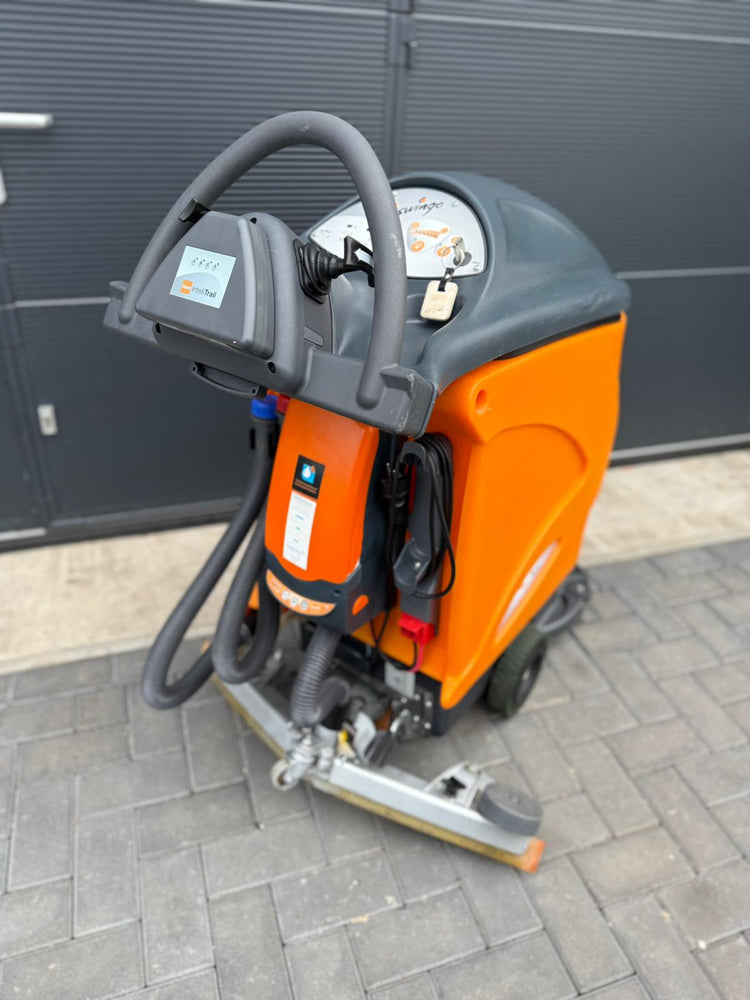 Taski 755 B schrobmachine