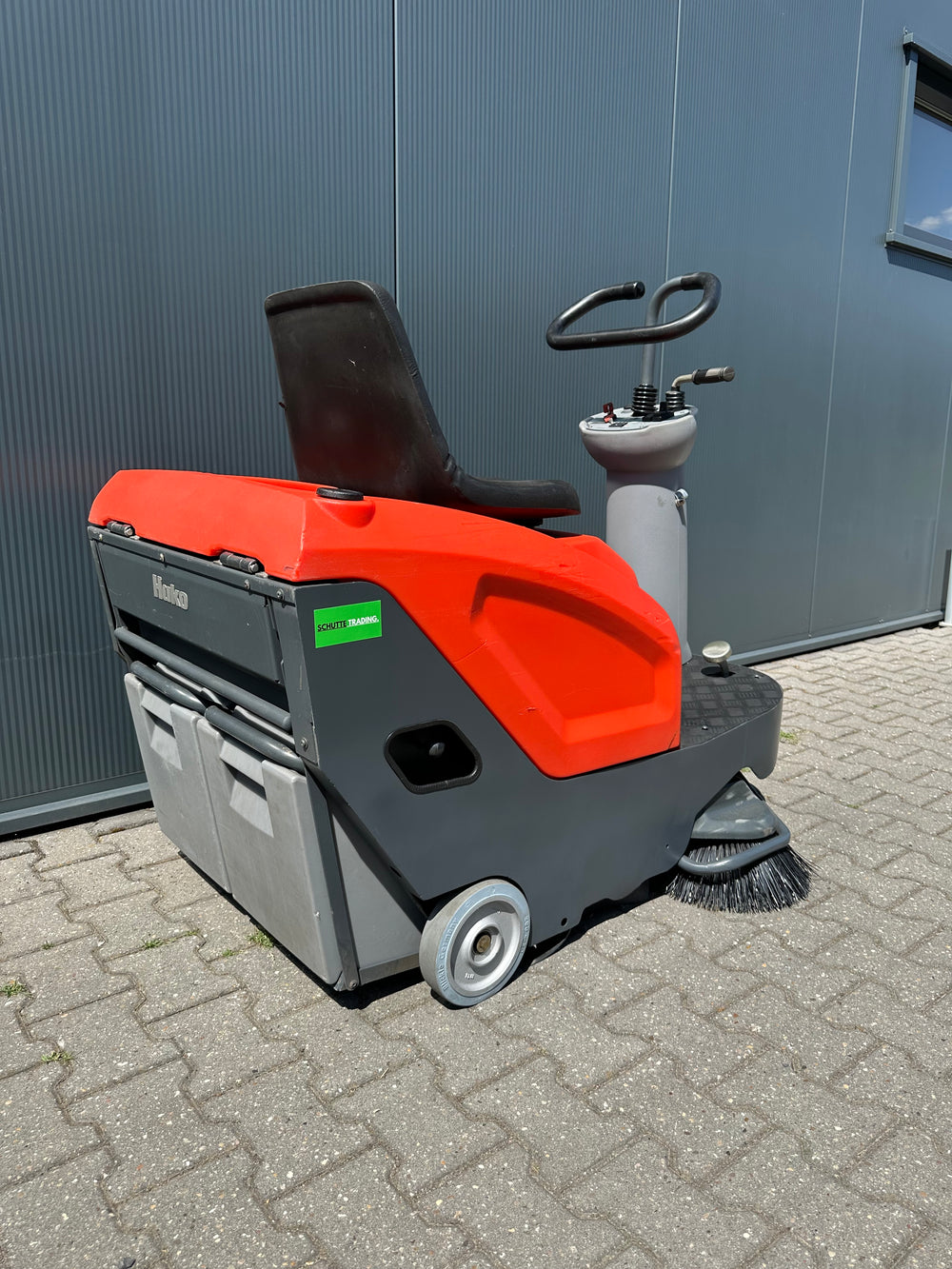 Hako Jonas 800 E Veegmachine – Volledig Gereviseerd