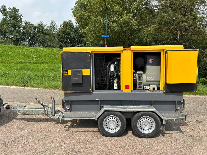 Atlas Copco QAS 100 kVA Perkins aggregaat generator set stroomgroep