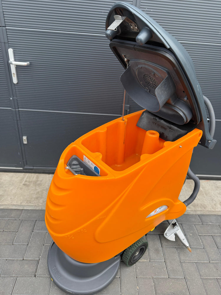 Taski 755 B schrobmachine