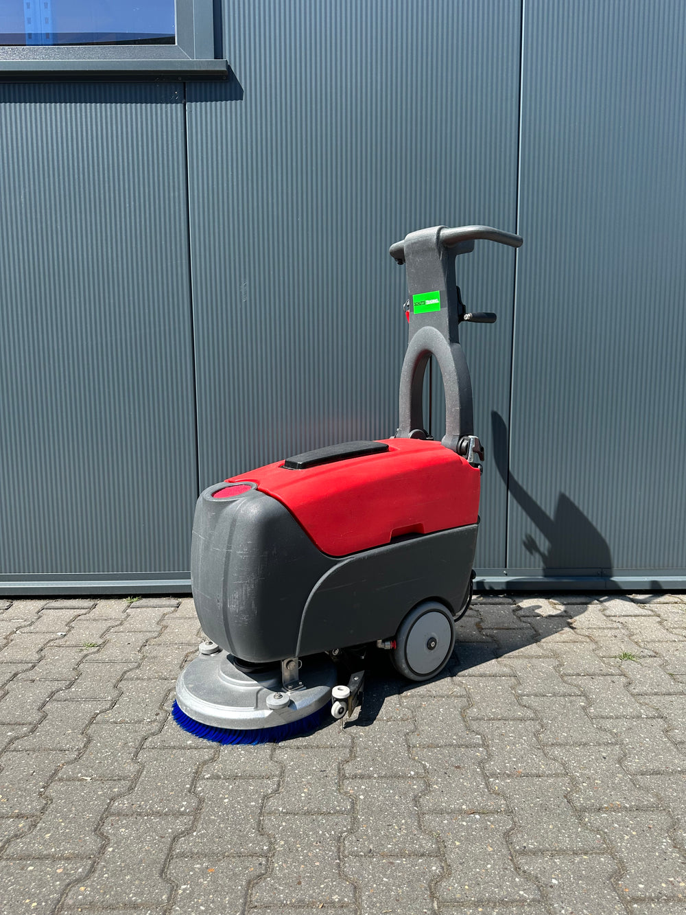 Hako B12 Schrobmachine – Volledig Gereviseerd