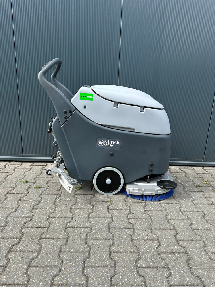 Nilfisk SC450 Schrobzuigmachine – Volledig Gereviseerd