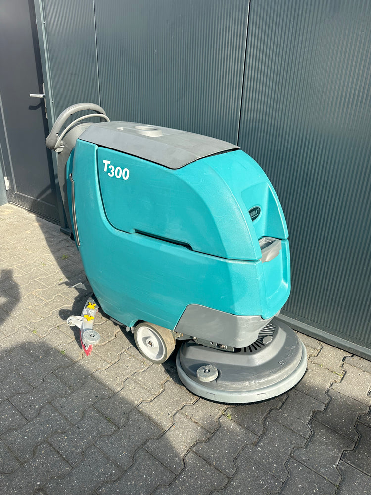 Tennant T300 Schrob-/Zuigmachine Pro-Panel – Volledig Gereviseerd