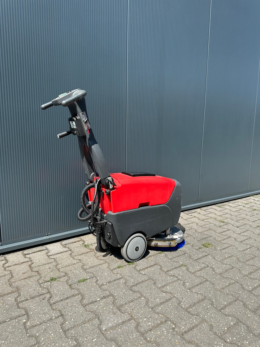 Hako B12 Schrobmachine – Volledig Gereviseerd