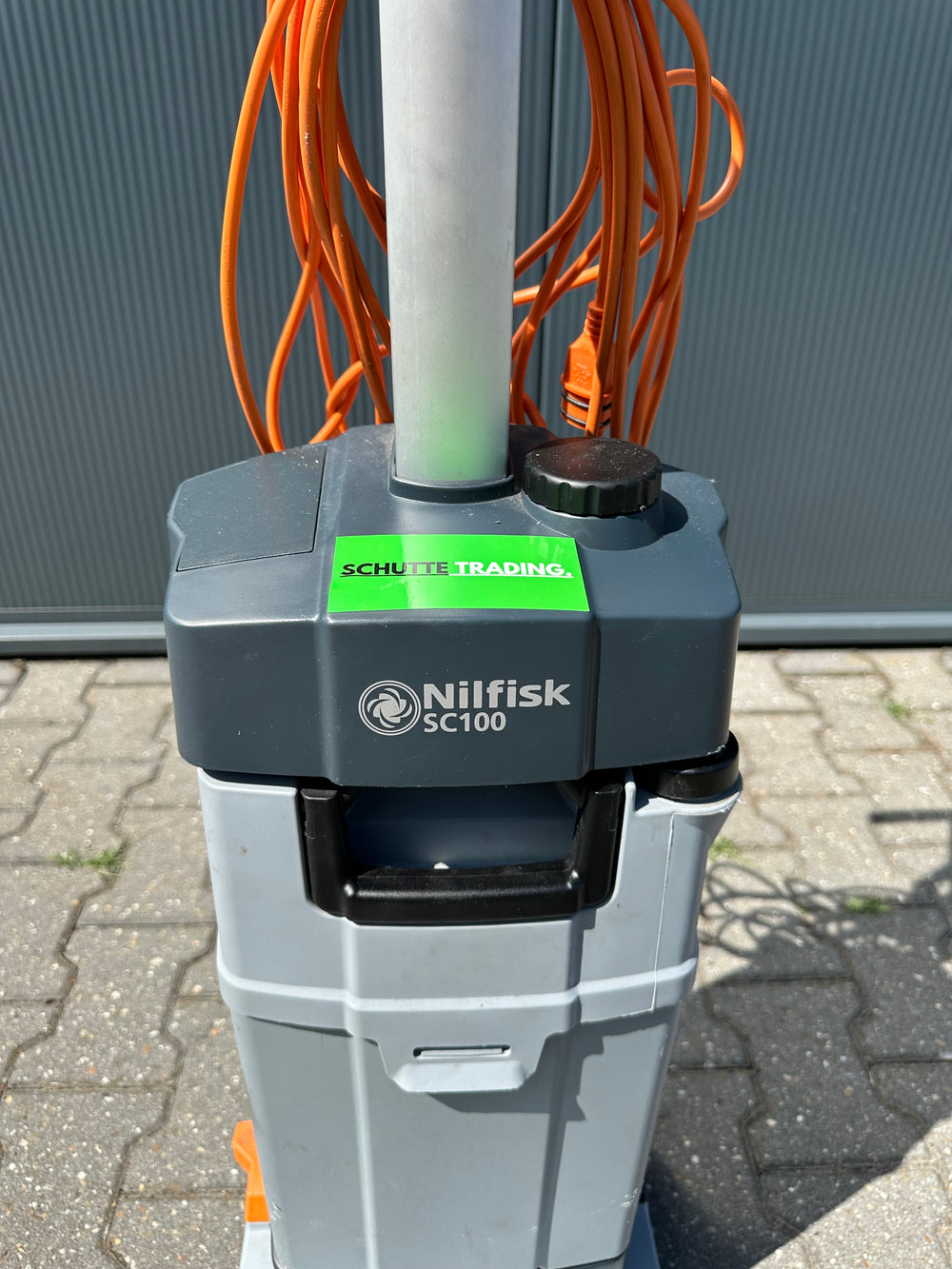Nilfisk SC100 Schrobmachine – Volledig Gereviseerd