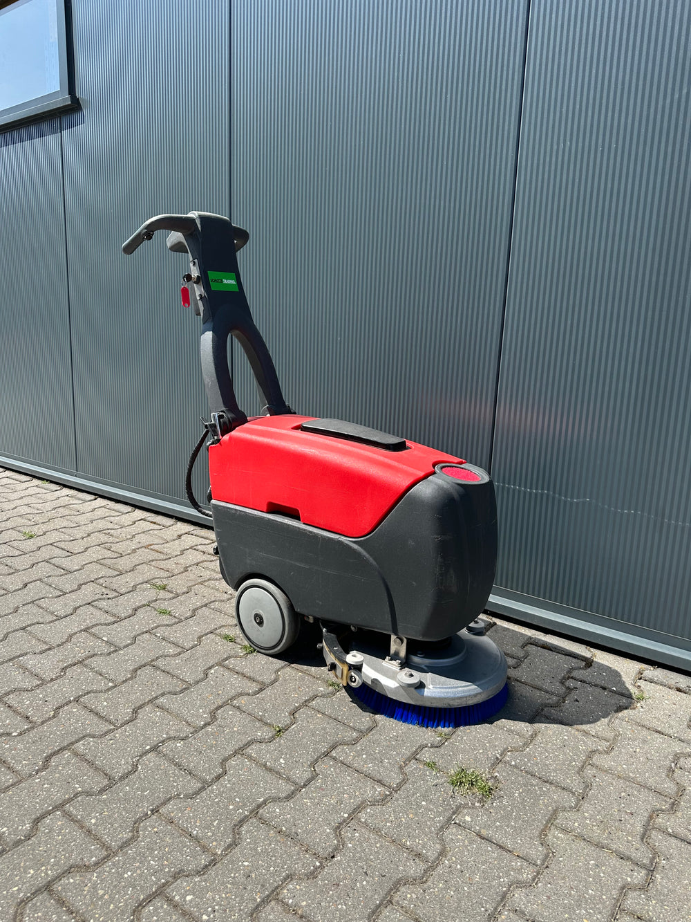 Hako B12 Schrobmachine – Volledig Gereviseerd