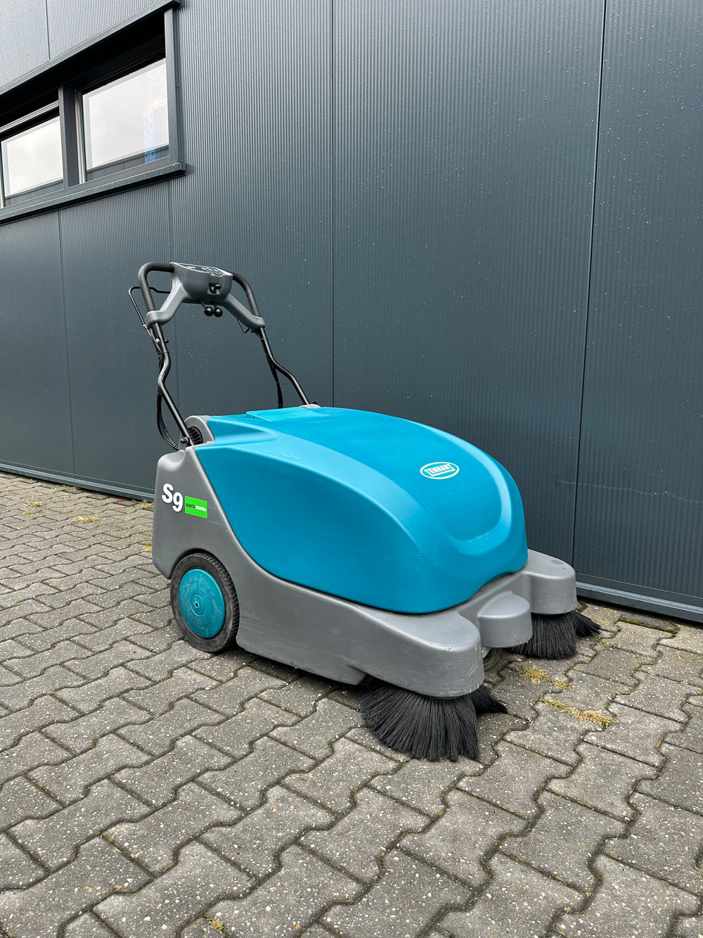 Tennant S9 Veegmachine – Volledig Gereviseerd