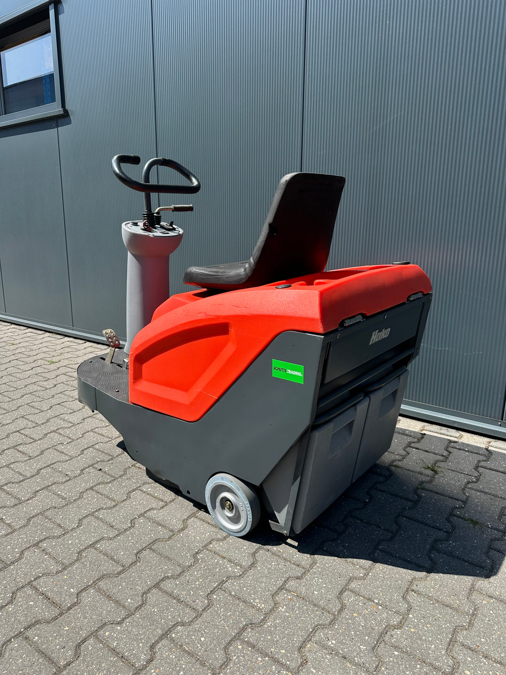 Hako Jonas 800 E Veegmachine – Volledig Gereviseerd