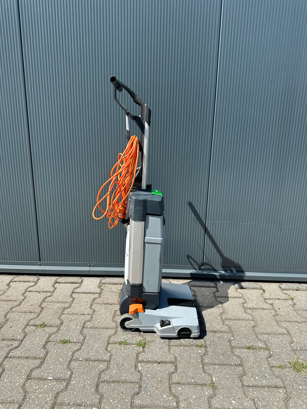 Nilfisk SC100 Schrobmachine – Volledig Gereviseerd