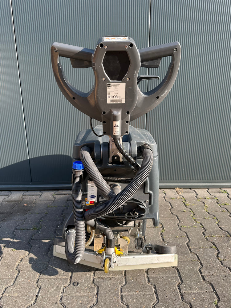 TASKI Swingo 455B Schrob-/Zuigmachine – Volledig Gereviseerd