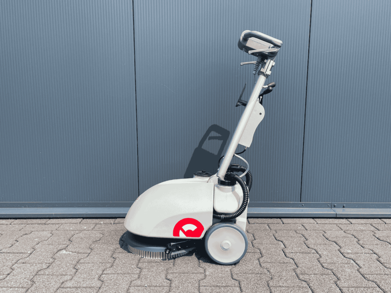Comac Vispa 35E Schrob-/zuigmachine - Volledig Gereviseerd