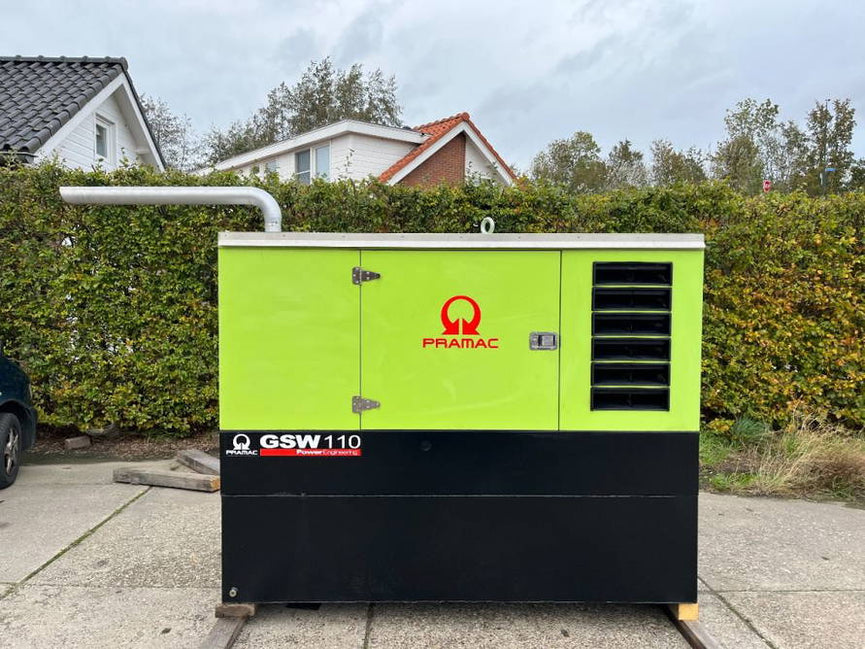 Pramac GSW 110 kVA Perkins aggregaat generatorset grote dieseltank