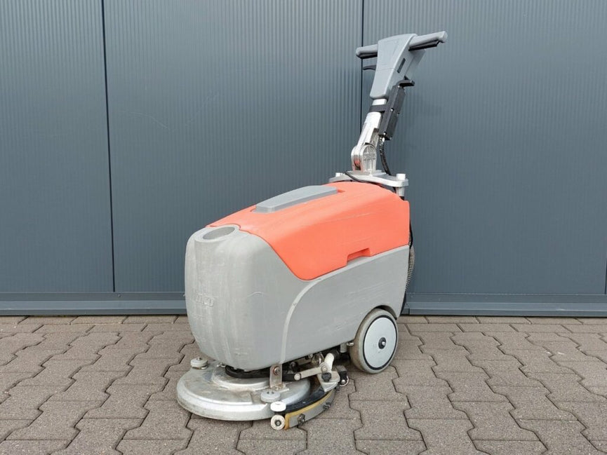 Hako Scrubmaster B12 Schrob-/Zuigmachine – Volledig Gereviseerd