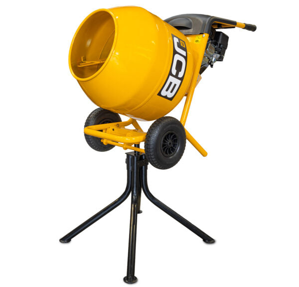 Naad_gelaste_cementmixer_-_JCB-CM150P