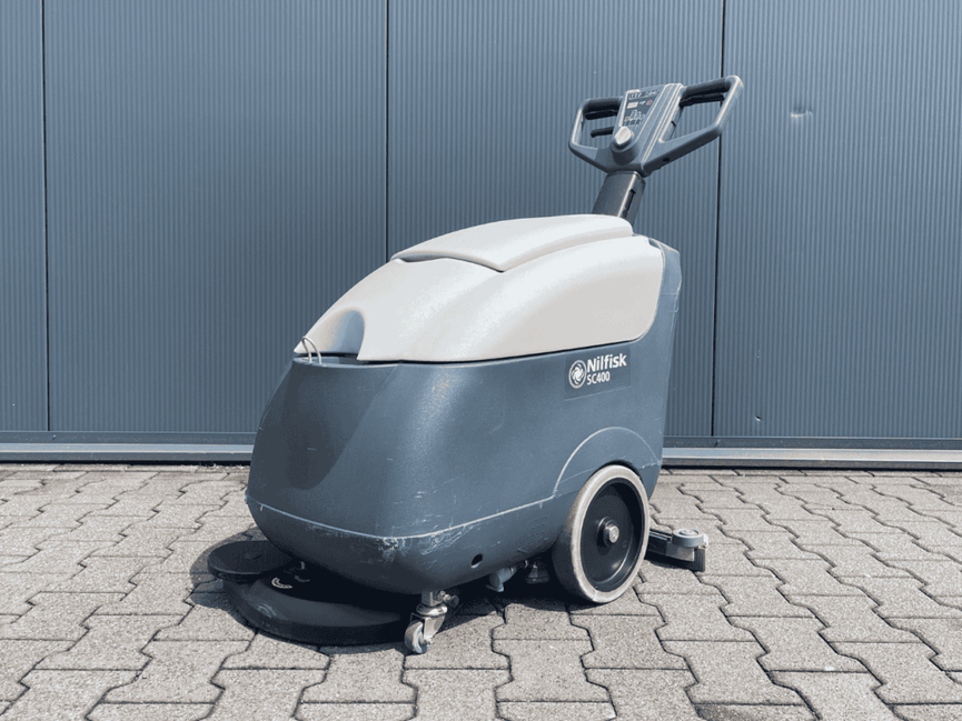 Nilfisk SC400 Schrob-/Zuigmachine – Volledig Gereviseerd